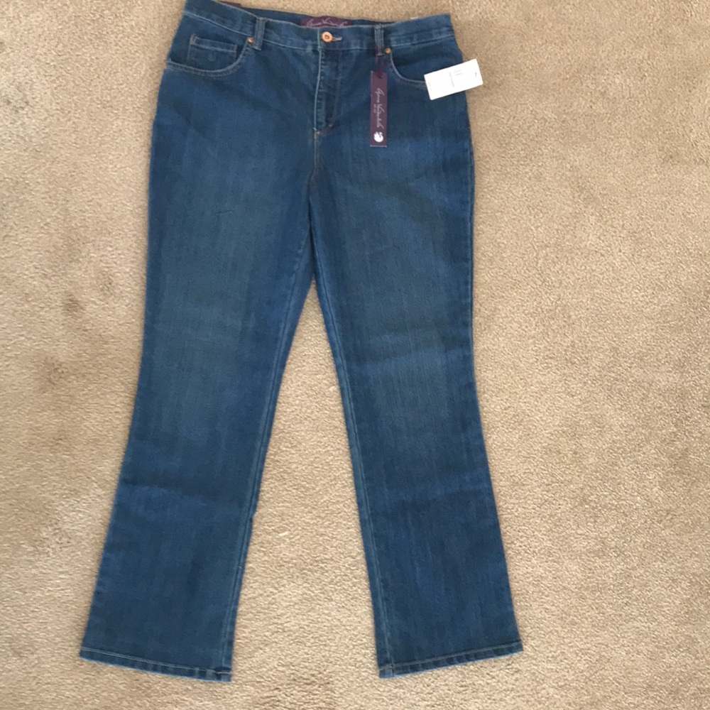 Gloria Vanderbilt Amanda classic fit, barely boot
